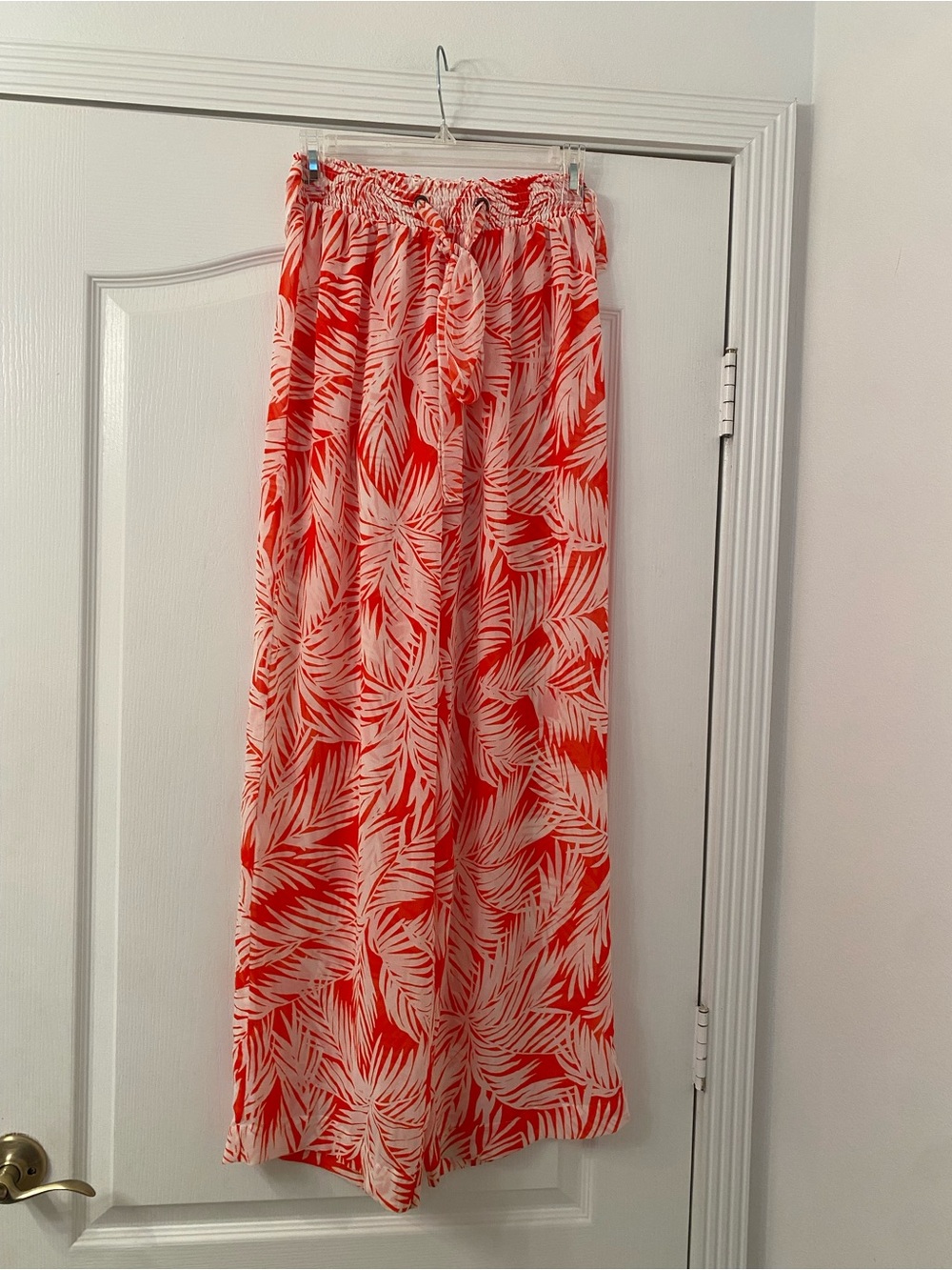 LONDONJEAN Orange and White Palm-Print pants Size 12